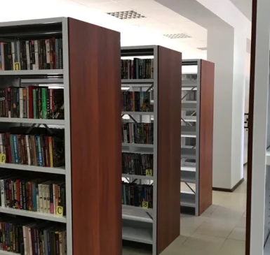 Оборудование книгохранилища и стилизация читального зала