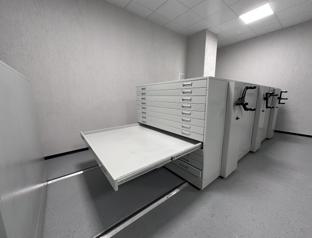 музейные стеллажи с выдвижными ящиками