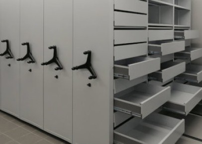 Стеллажи с выдвижными ящиками